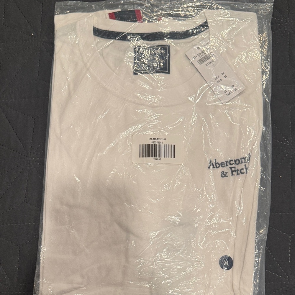 Abercrombie & Fitch White Tee with Navy Accents